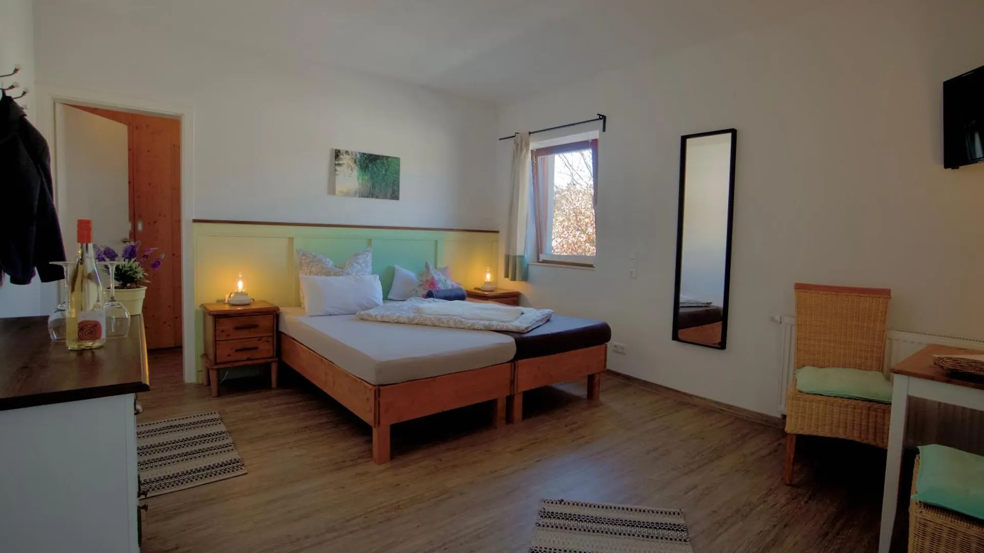 Landgut Seebuehne - Aparthotel Steigerwald Vestenbergsgreuth Almanya